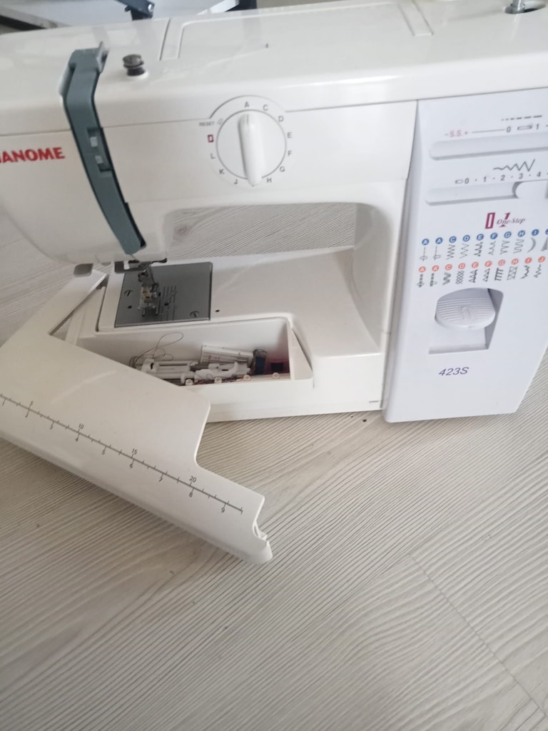 JANOME DİKİŞ MAKİNASI - 13