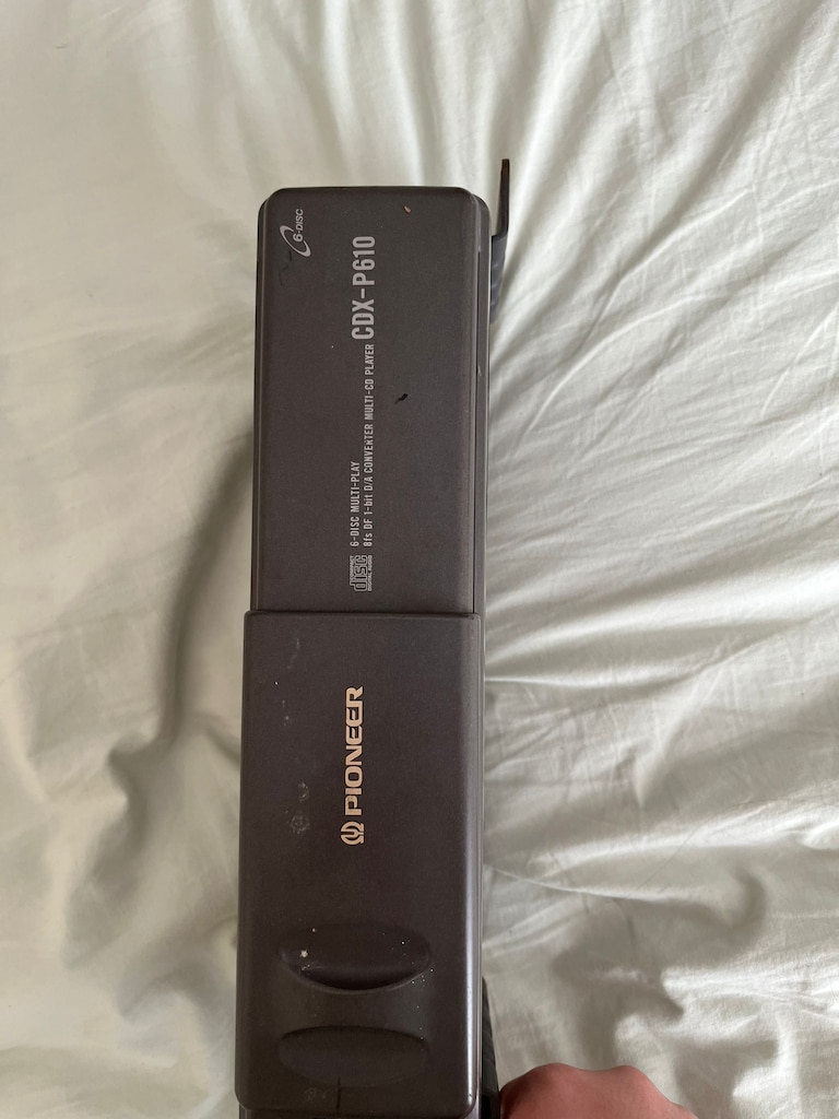 ÜRÜNÜN İLK SAHİBİNDEN ÇALIŞIR PİONERR CD CHANGER CDX-P610 - 2