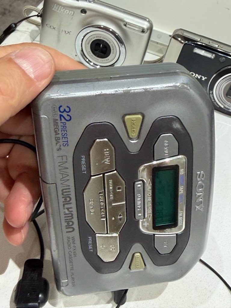SONY WALKMAN WM-FX491 RADIO KASET PLAYER - 8