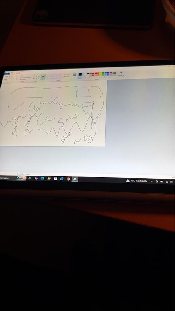 Tablet fiyatına 15 inç Surface book i7 8 nesil 1 tb Ssd Gtx 1060 ekran - 9