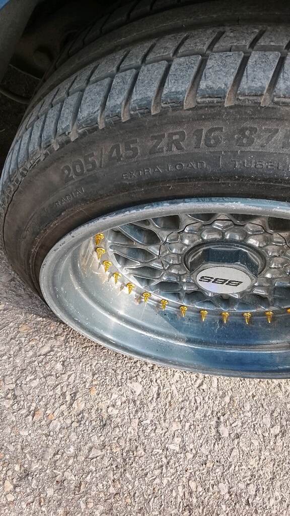 önler 9 ofset arkalar 10 ofset jant lastik - 9