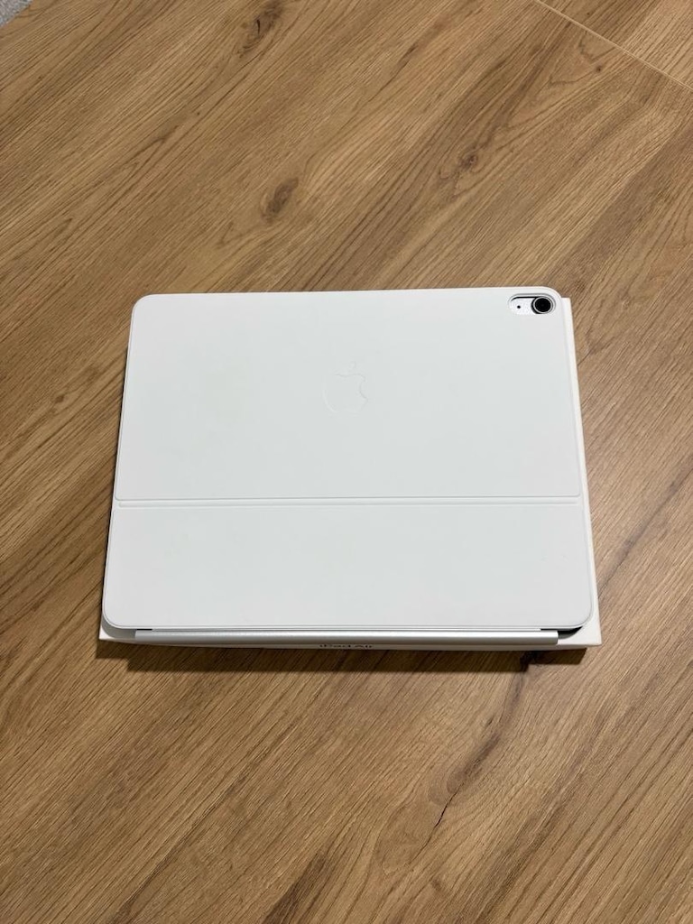iPad Air m3 13 Inç & Magic Keyboard - 8