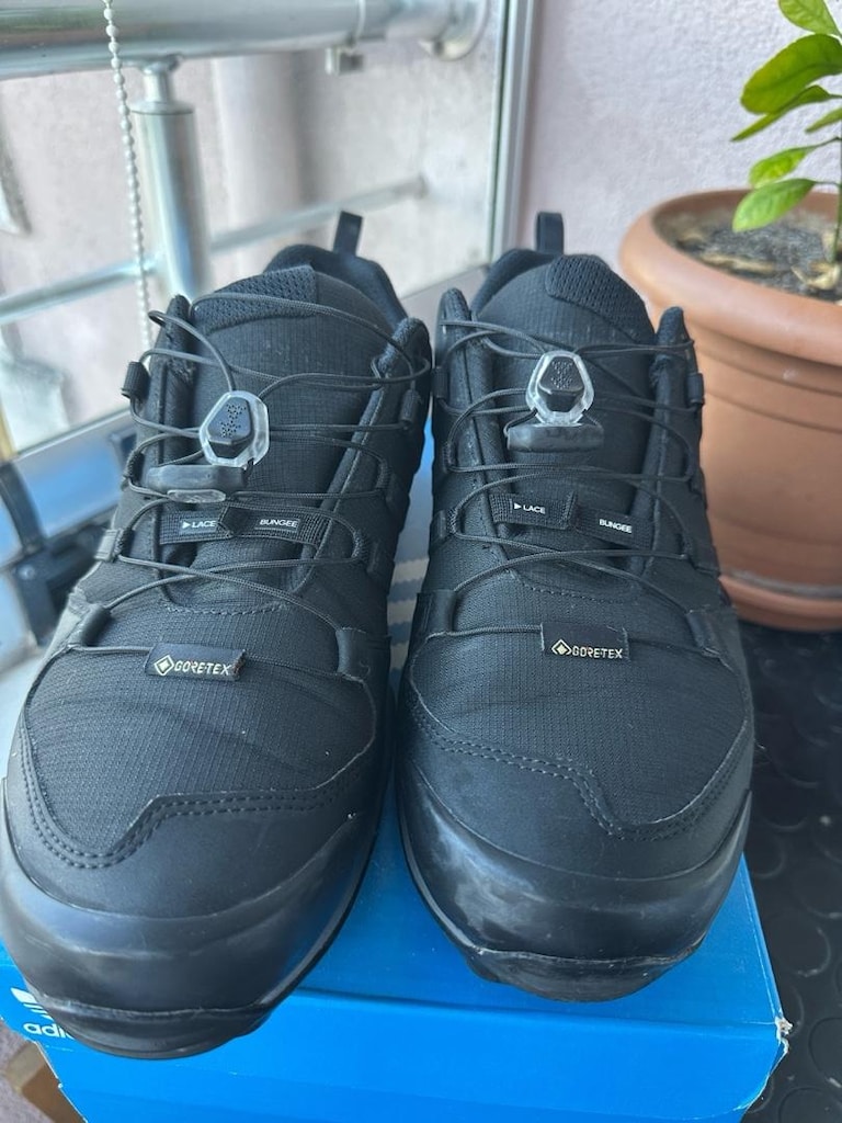 Adidas terrex 44,5 numara