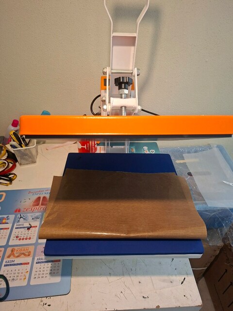 Teknofinal marka Isı Transfer Makinesi Pres Makinesi 38x38cm