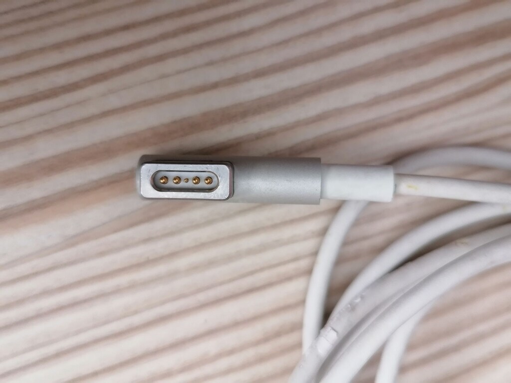 Apple MagSafe 1 Güç Adaptörü - 7