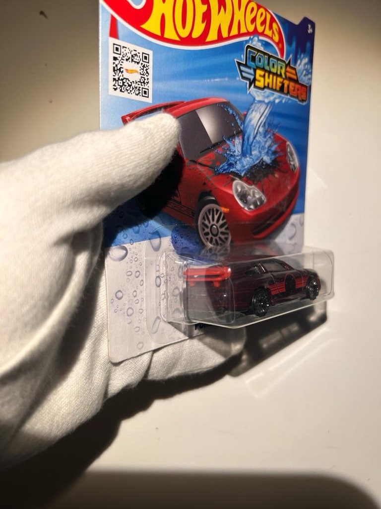Hot Wheels Porsche 911 GT3 Cup Color Shifters - 4