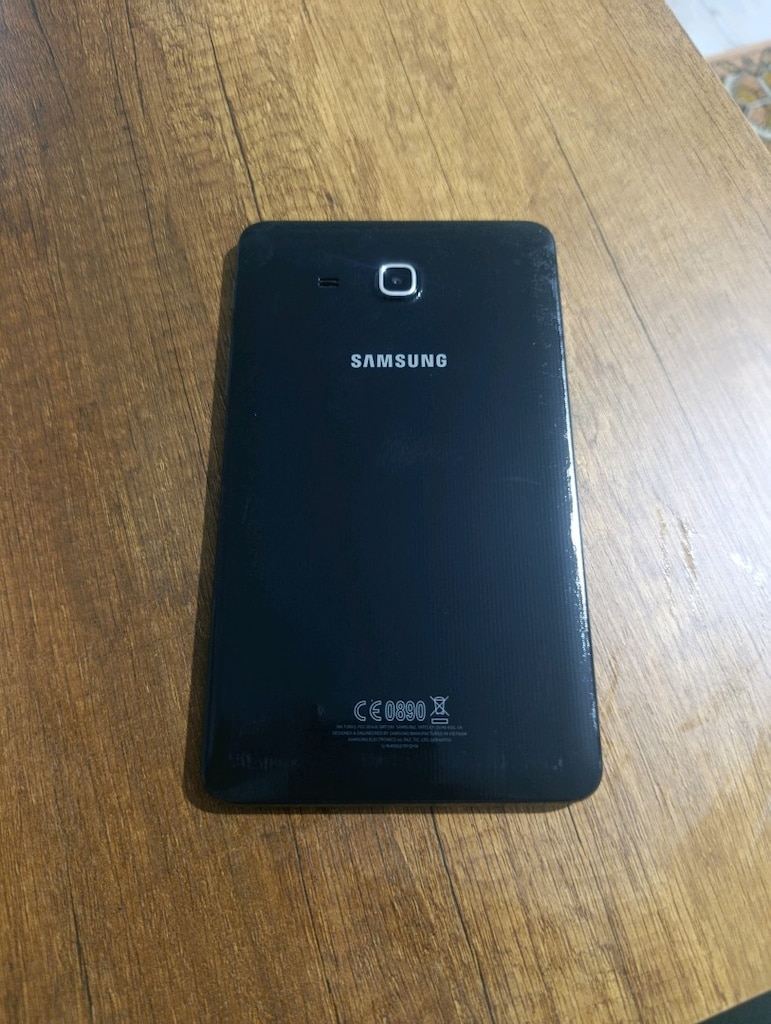 Samsung Galaxy tab a6 8gb rom 1.5 ram - 4