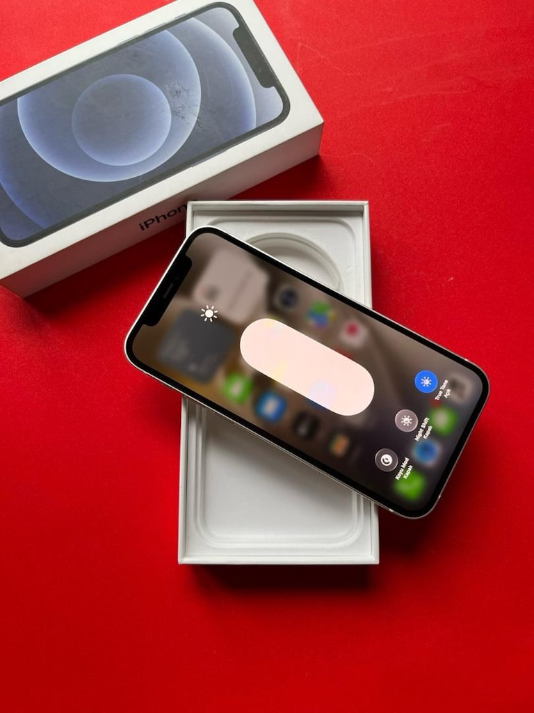 Iphone 12 - 3