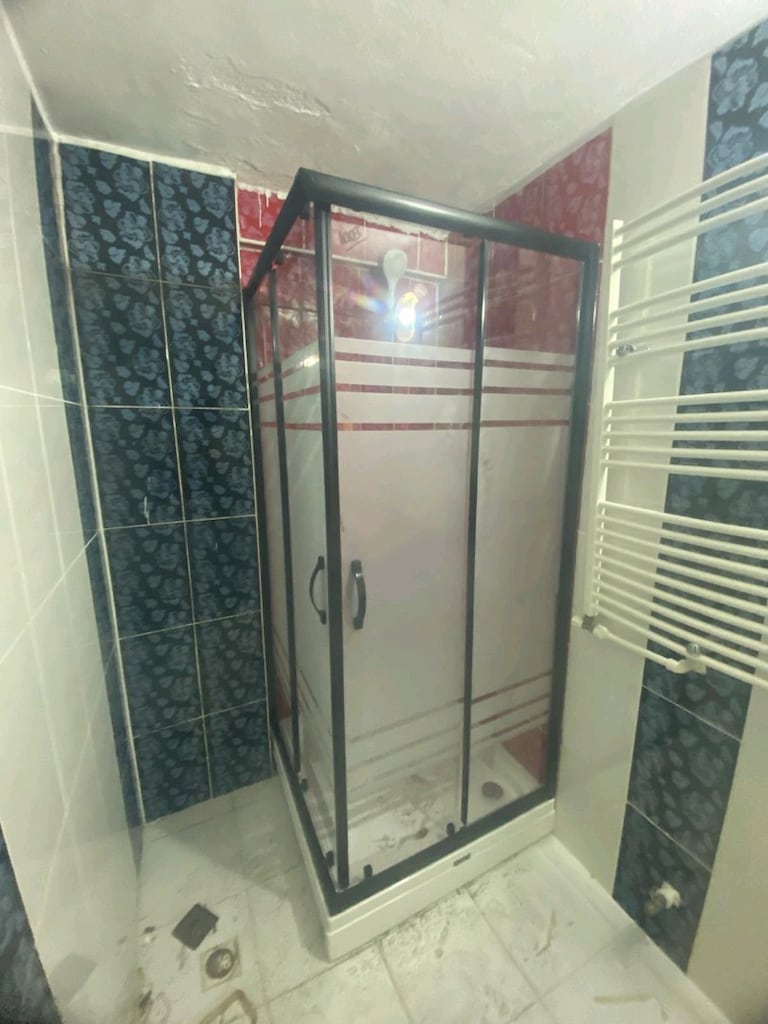 DUŞAKABİNDE FIRSAT - 18