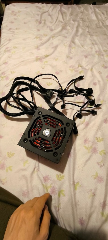 Frisby 600W gücünde bilgisayar güç kaynağı(PSU)