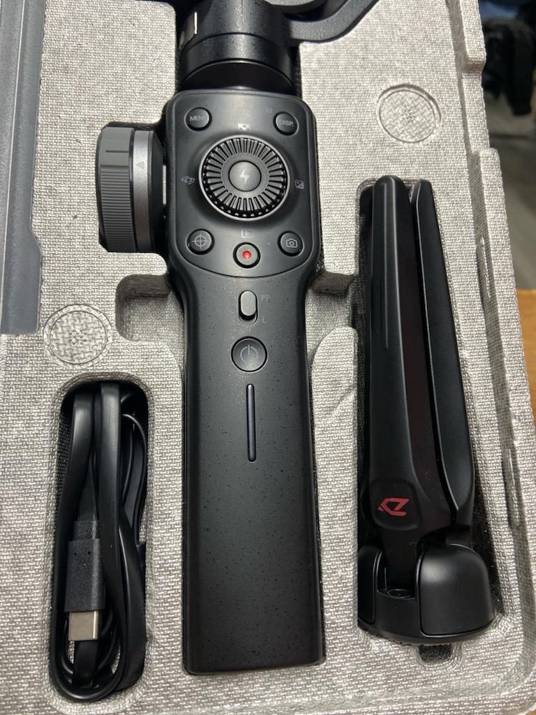 zhiyun smooth 4 gimbal - 2