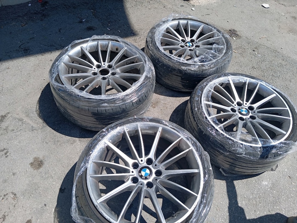 temiz BMW lastiği - 5