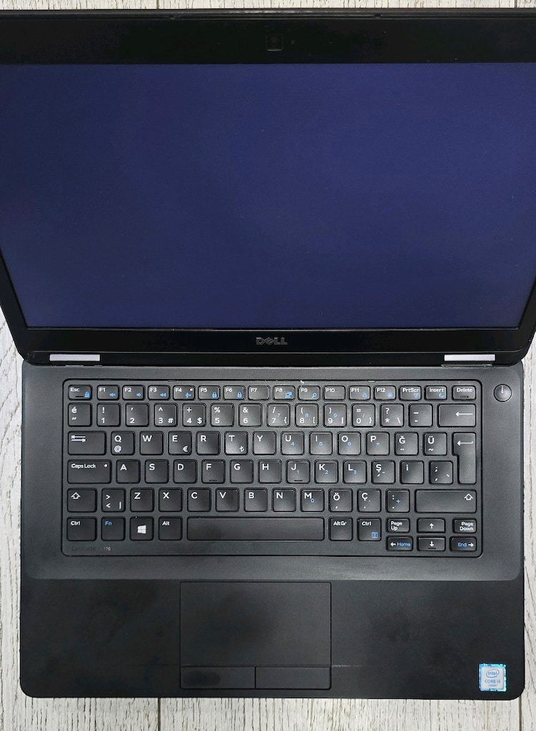 Dell i5 İşlemcili 8GB RAM SSD Notebook Laptop Bilgisayar - 4