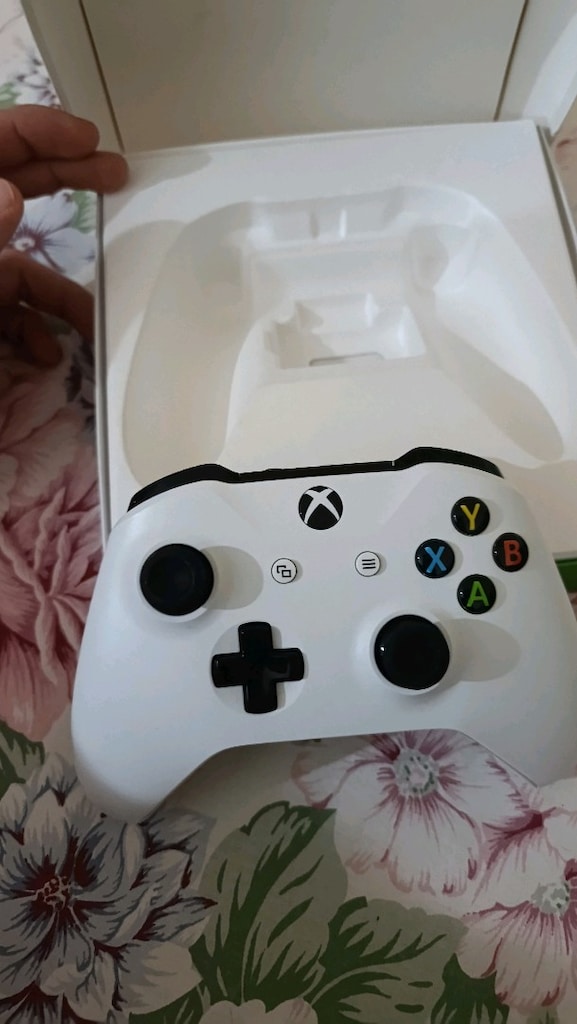 XBOX Wirelless Controller 8. Nesil - 2