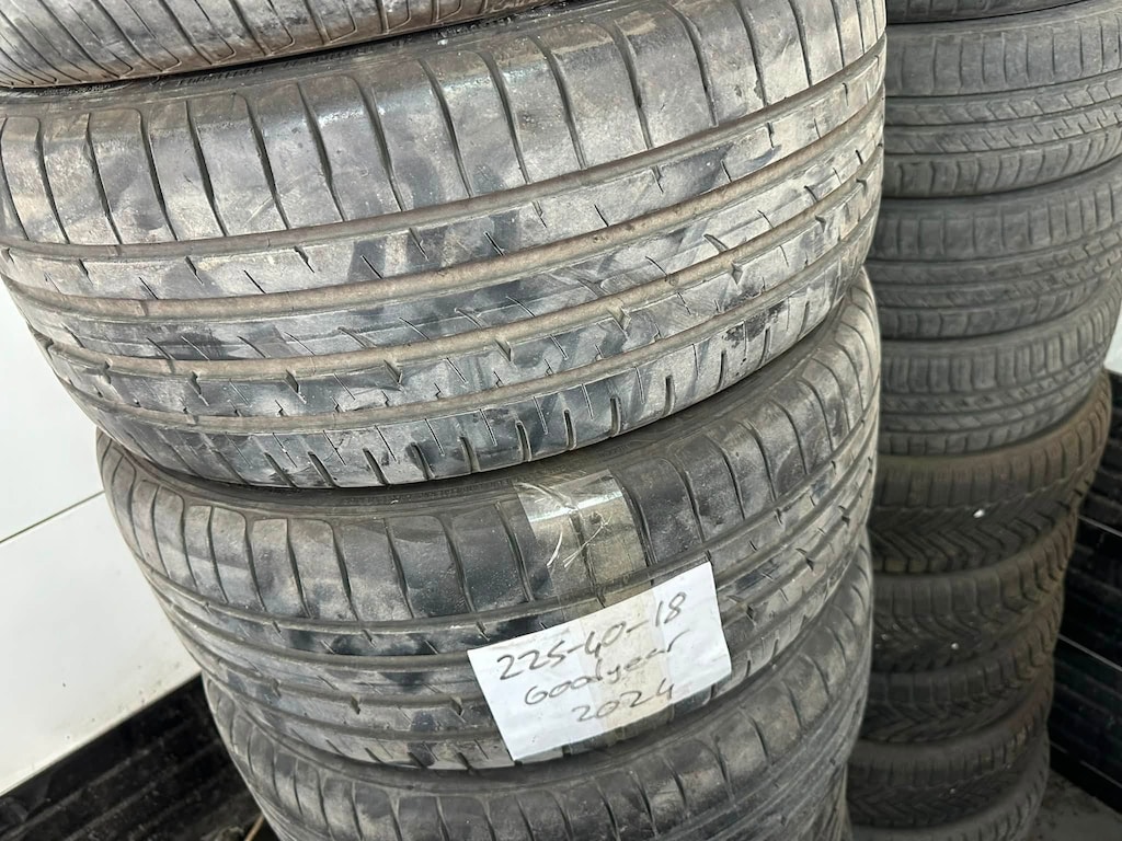 225/40/18 GOODYEAR 2024 YAZLIK TAKIM SIFIR GİBİ HATASIZ TEMİZ - 2