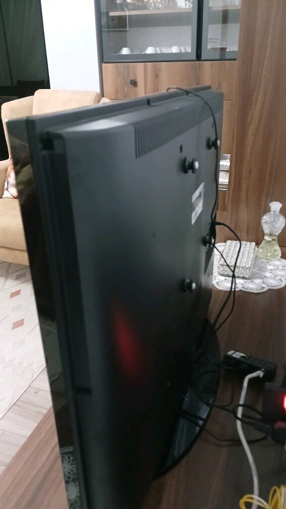 32 inc tv - 6