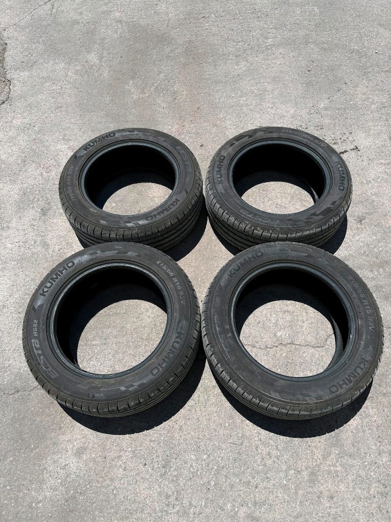 Kumho 215-55-16 93V Yaz Lastiği - 2