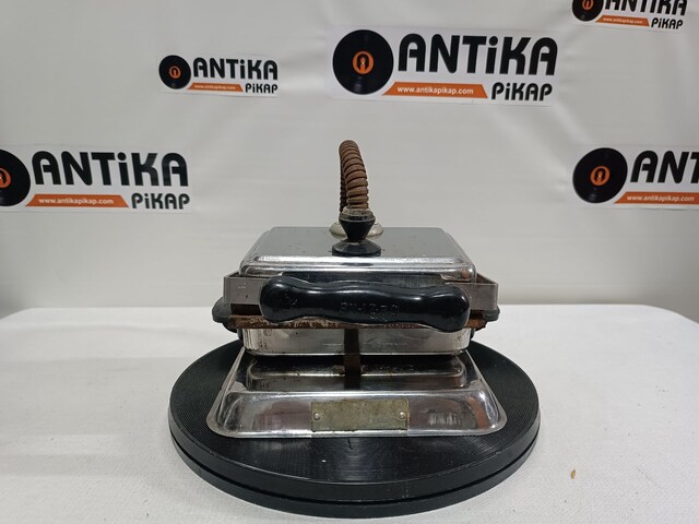 ANTİKA TOST MAKİNASI