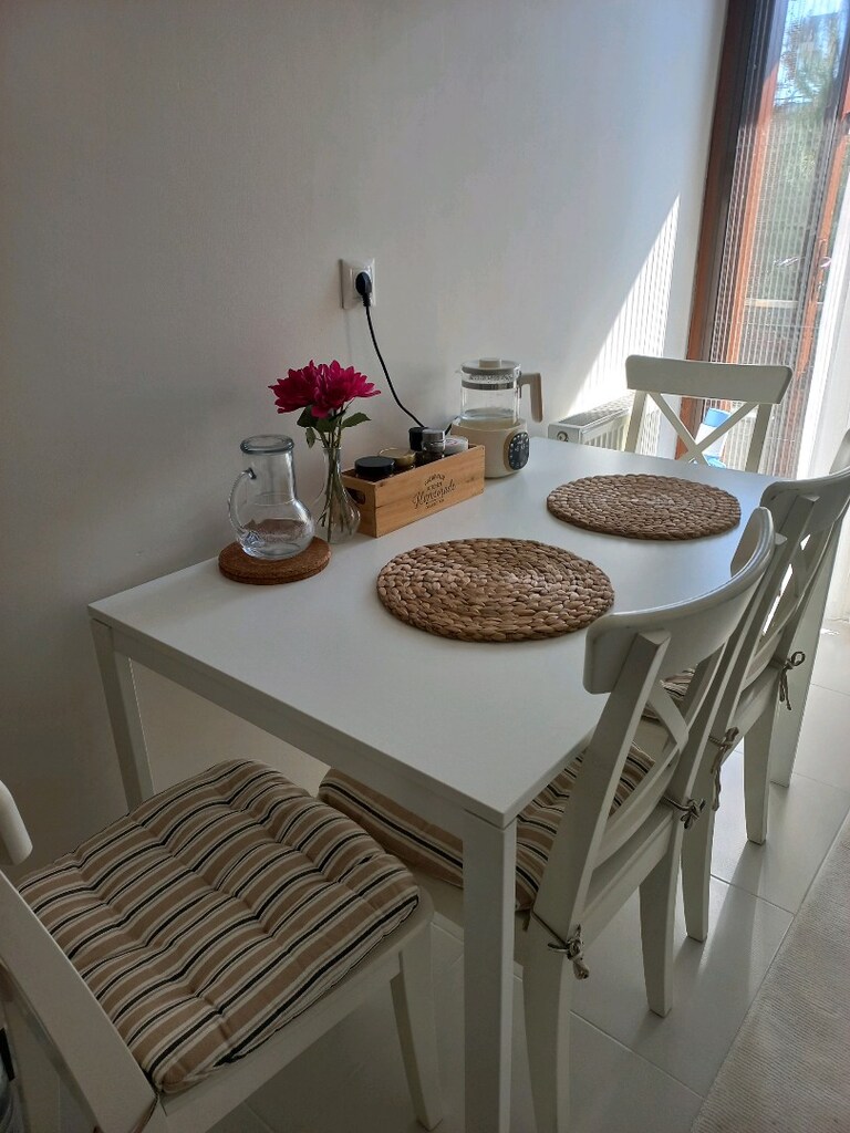 IKEA YEMEK MASASI VE SANDALYE - 2