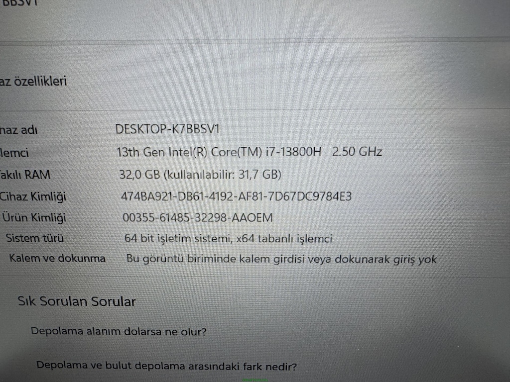 THİNKPAD P16V İ7 13. NESİL 32 GB RAM 512 NVME RTX A1000 - 4