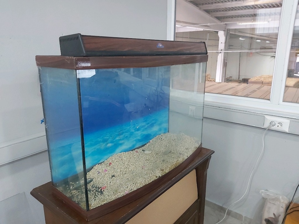 akvaryum 25x80x55h - 2