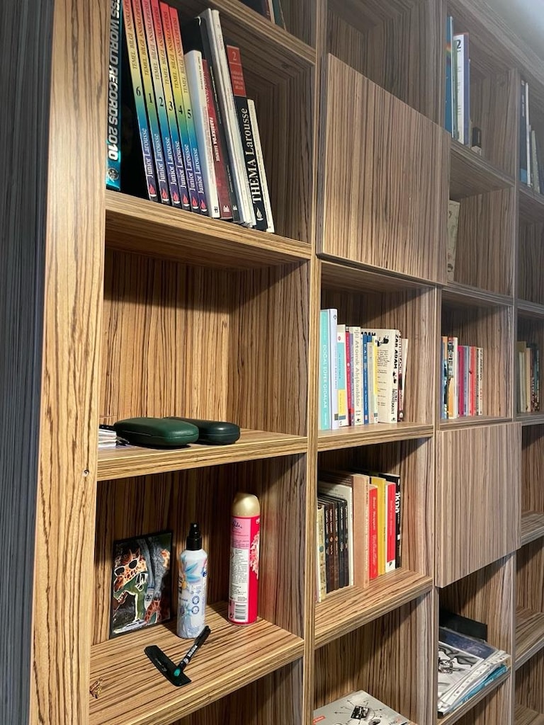28 Bölmeli, 3 Kapaklı MDF Kitaplık – Sökülebilir, Minifixli - 2