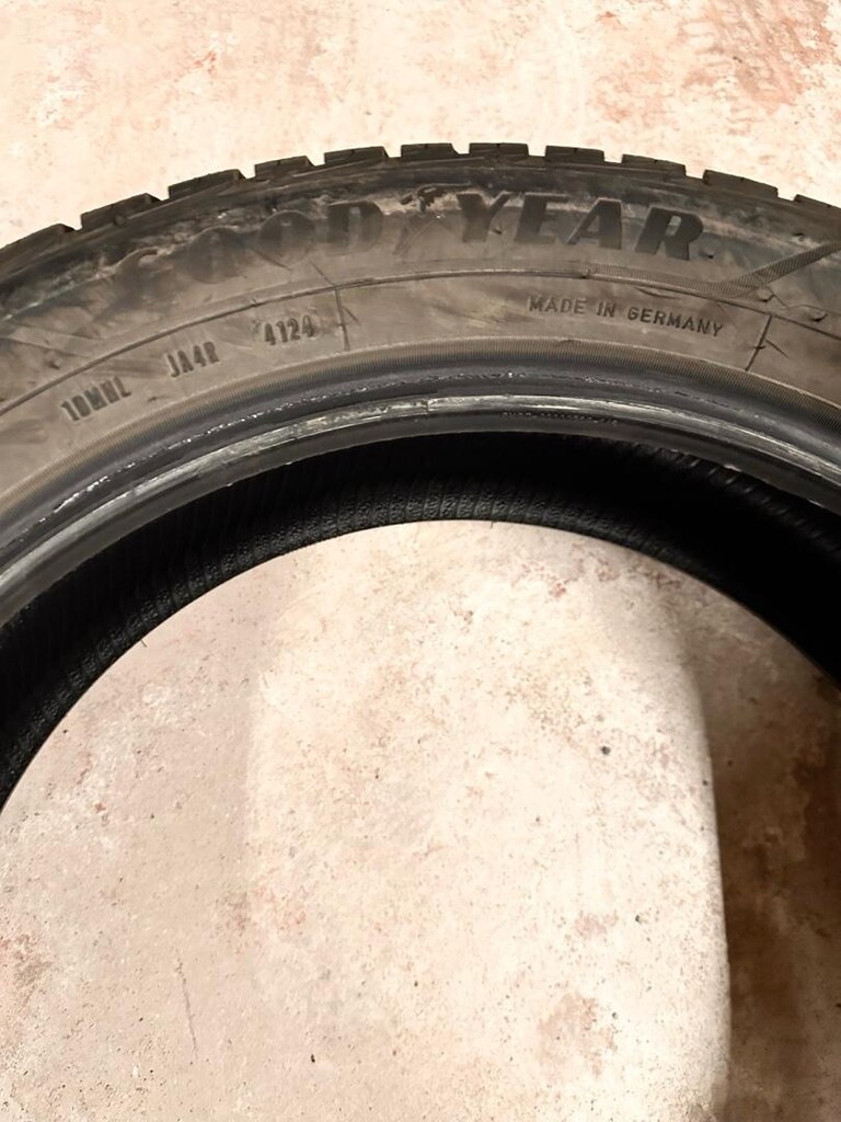 205-55-19 GOOD YEAR KIŞ LASTİK 1 takım - 2
