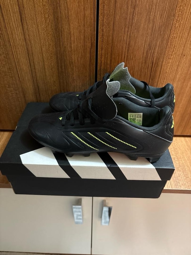 adidas krampon