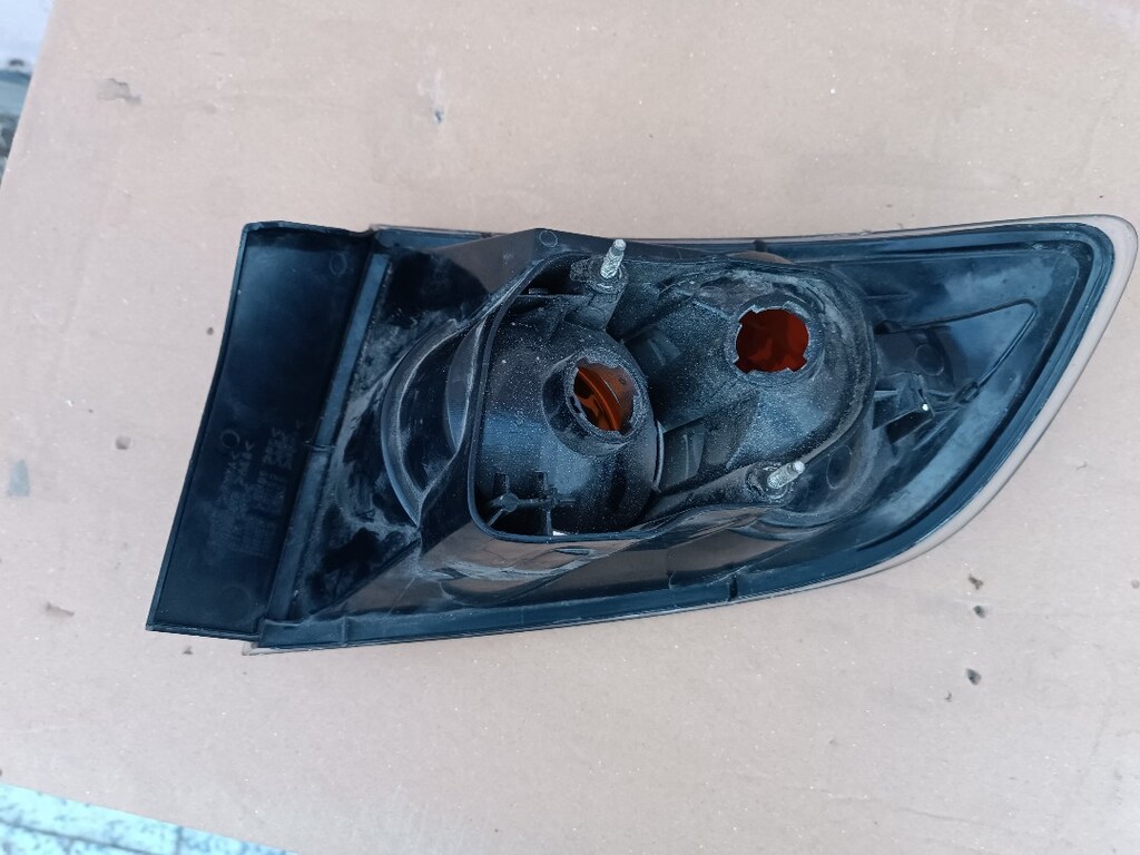 Mazda 3 sedan sol arka stop 05.07 orijinal çıkma parça - 4