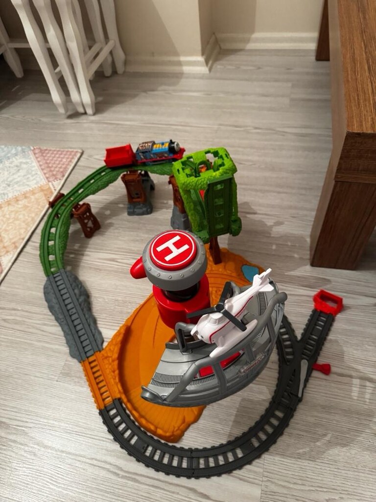 tomas treni - 2