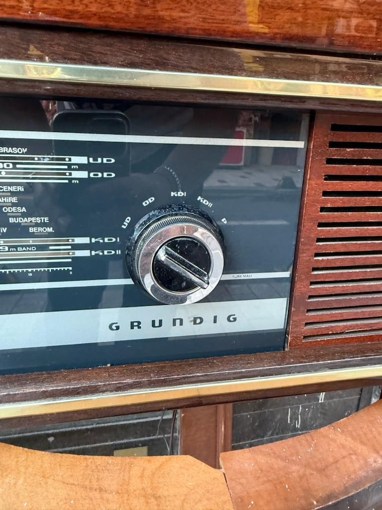 GRUNDIG Pikaplı Radyo - 3