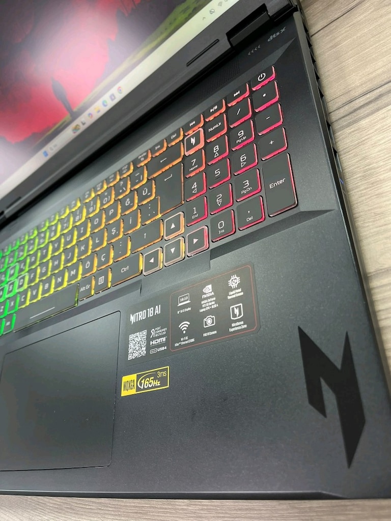 TEMİZ SORUNSUZ ACER NİTRO 18 LAPTOP - 4