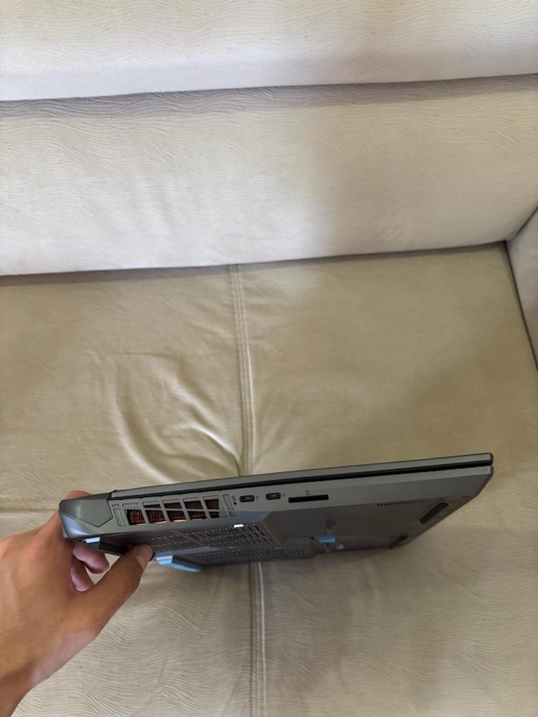 Msi Vector 16 HX AI A2XWIG - 6