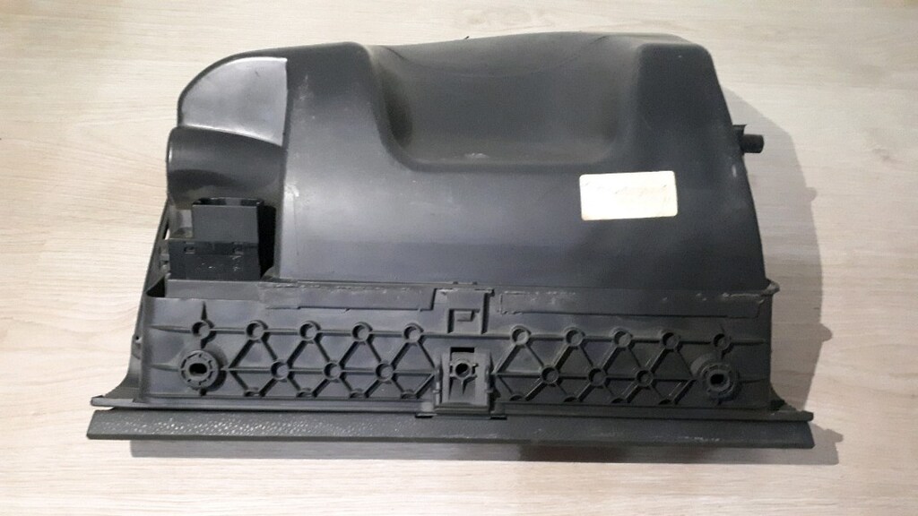 POLO TORPİDO KAPAK KOMPLE 6Q1857101E - 2