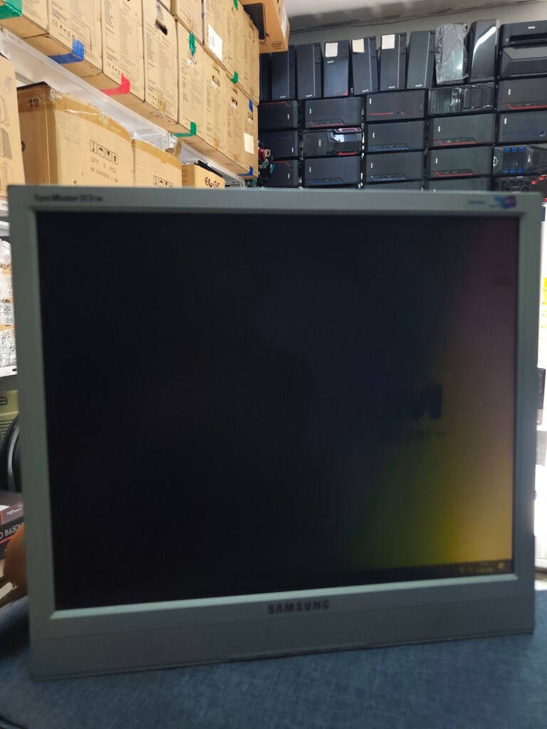 SAMSUNG 913TM 19*0 AYAKSIZ EKRAN - 2