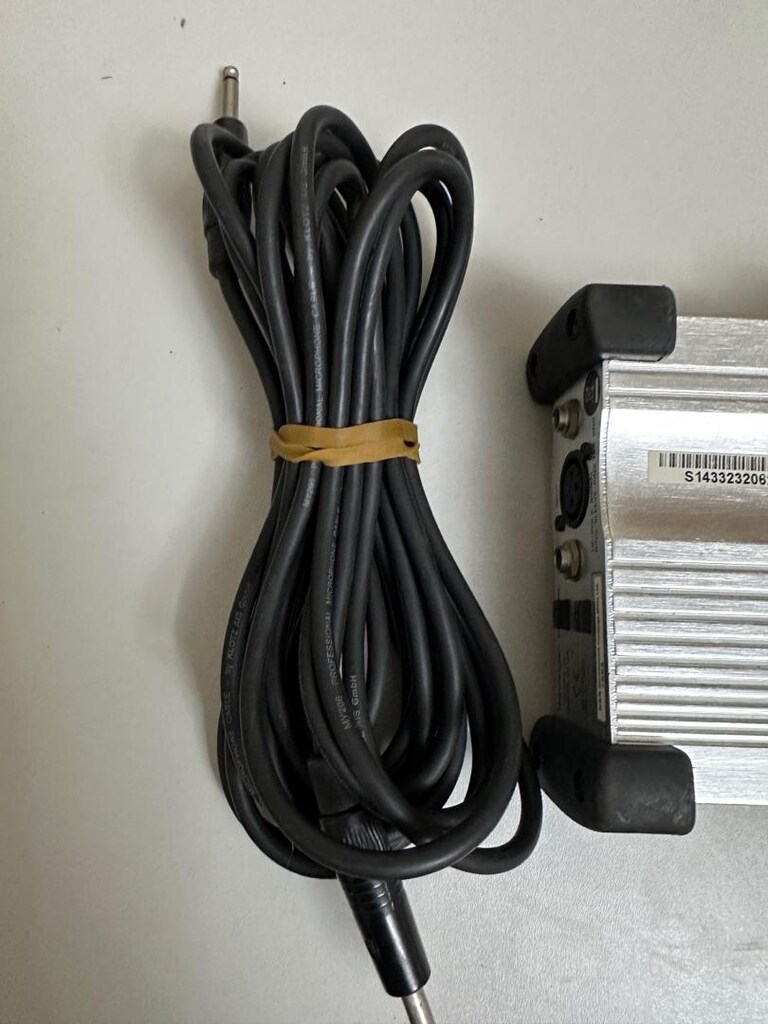 Behringer DI100 Tek Kanallı Aktif DI Box (Batarya/Phantom Power Destek - 5