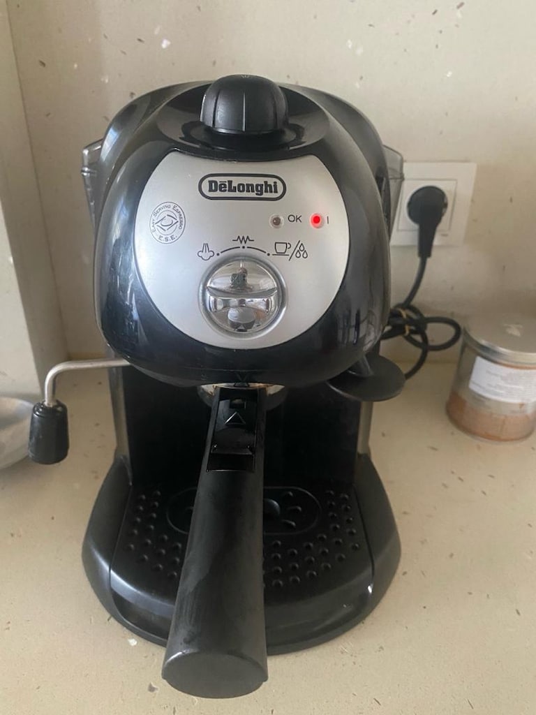DELONGHİ ESPRESSO MAKİNESİ - 4
