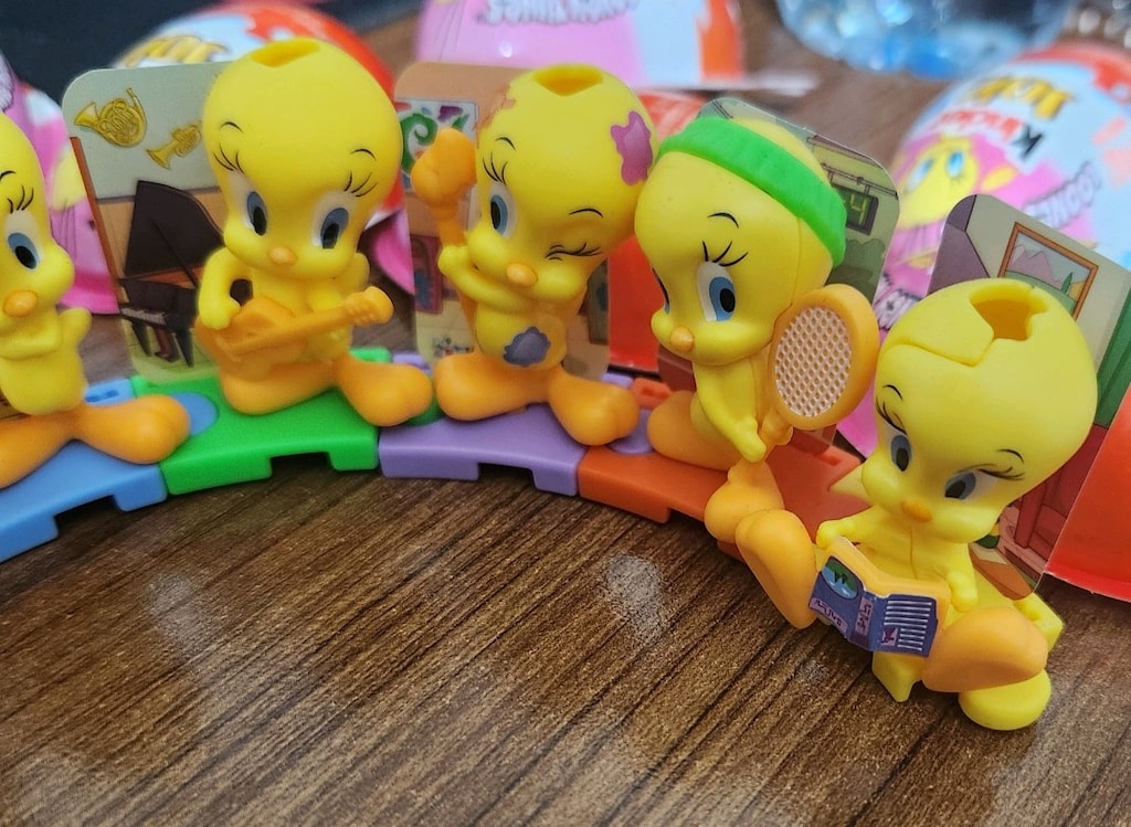 Kinder Joy Tweety Figürleri (Hediyeli) - 3