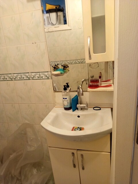 banyo dolabı