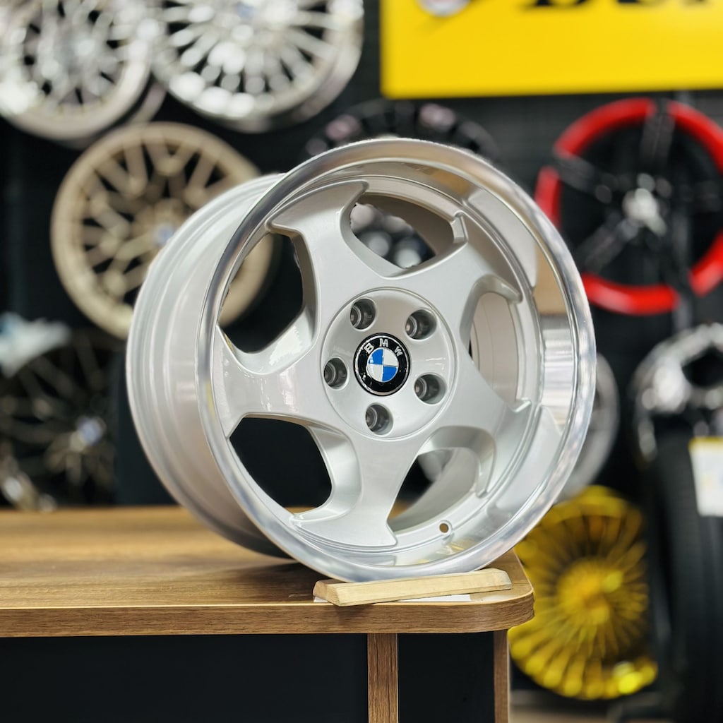 17 inç 5x120 BMW Uyumlu ThowringStar Jant Modeli 8-9 Offset - 2