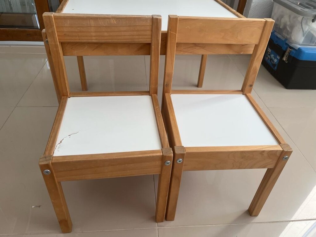 MONTESSORİ KİTAPLIK VE İKEA ÇOCUK MASA SANDALYE SETİ!!! - 2