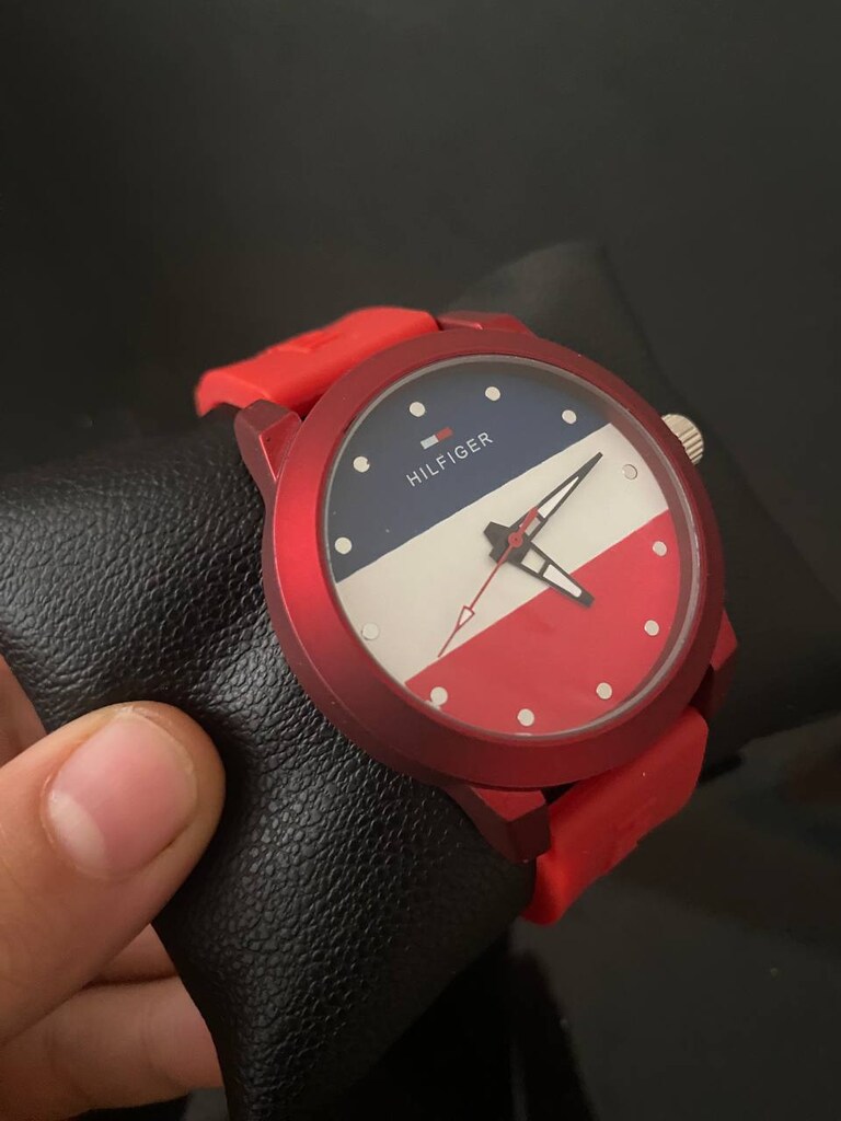 sıfır & kutulu Tommy Hilfiger Erkek Kol Saati - Silikon Kordon - 2