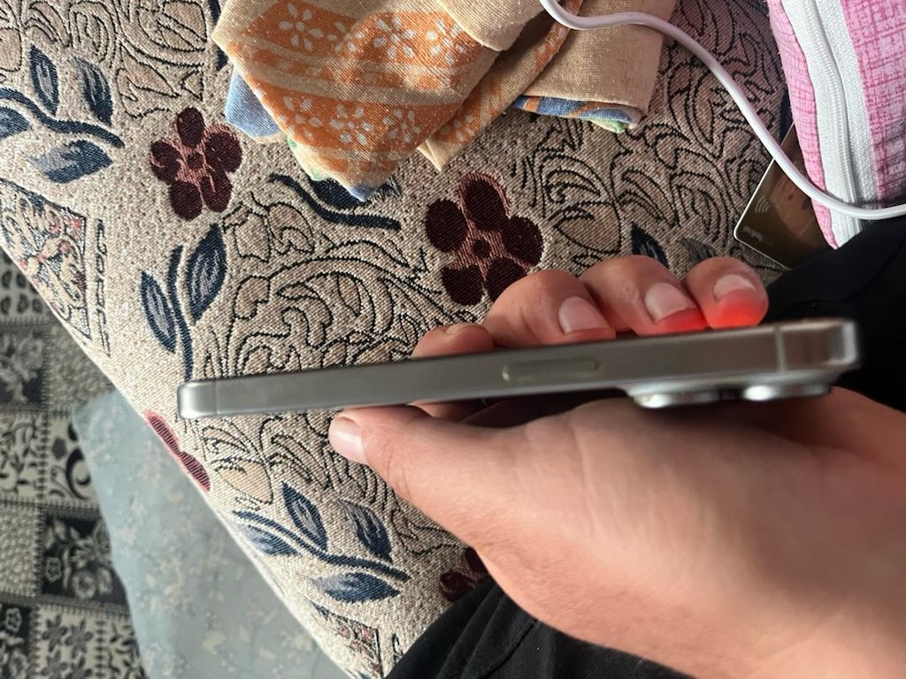 iPhone 15 pro gb - 6