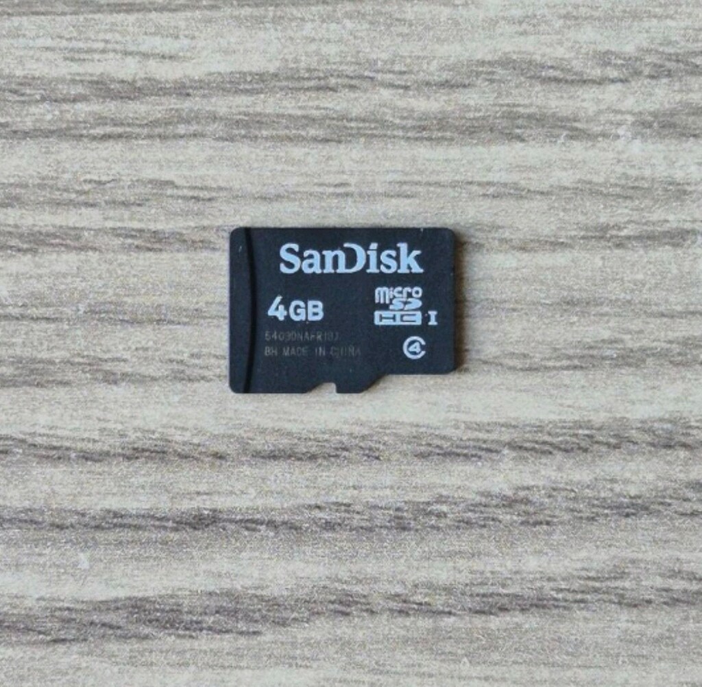 SANDİSK HAFIZA KARTI TEMİZ SORUNSUZ - 2