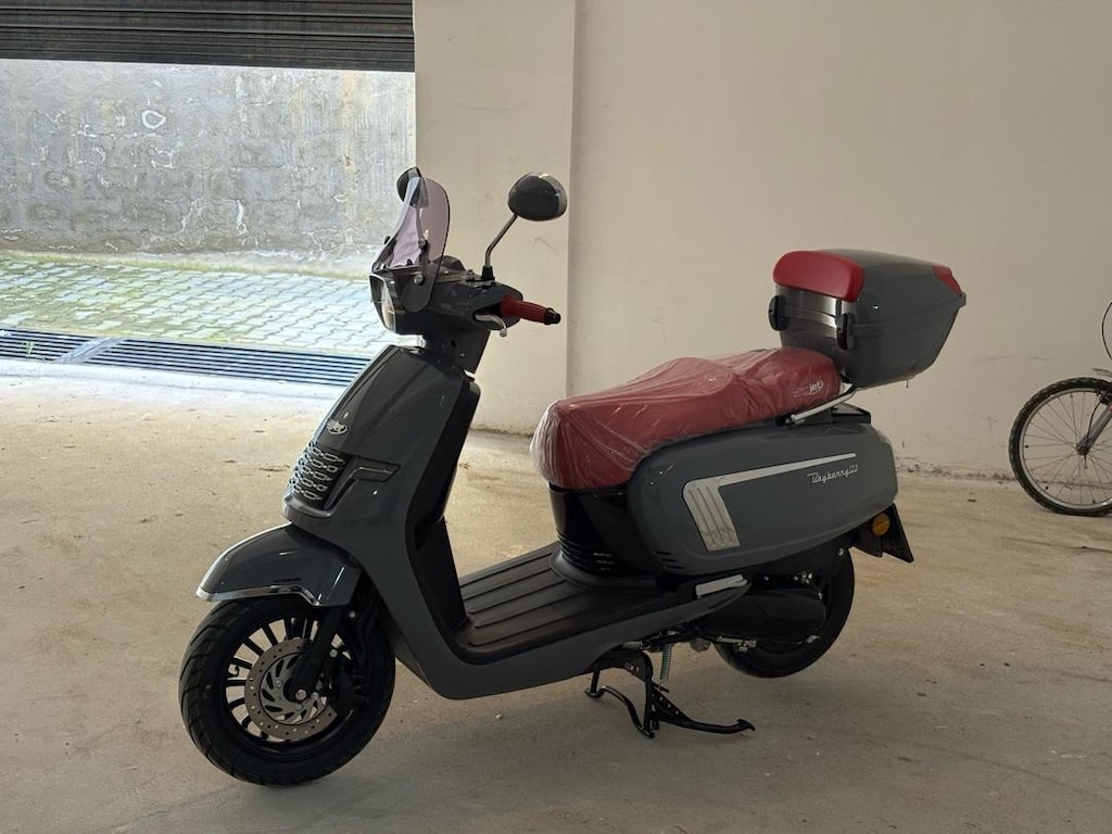 Küba Skyjet BayBerry 125 cc motosiklet - 2