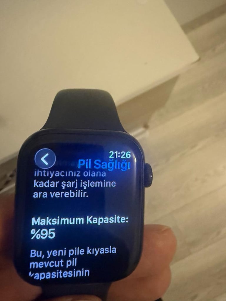 Apple Watch 8 45mm E SİM modeli - 2