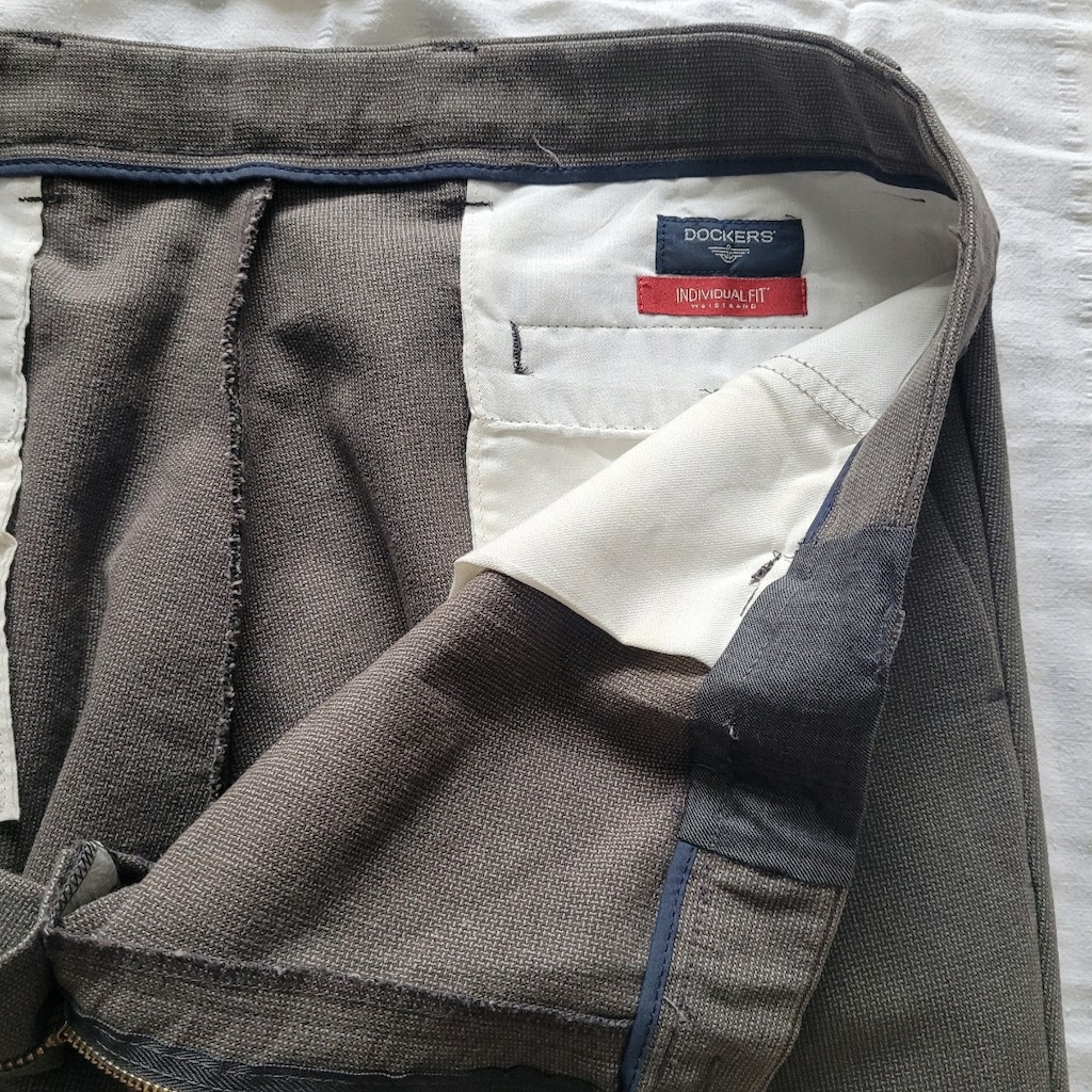 Dockers Üst Segment Klasik Pantolon – Hiç Giyilmemiş, Etiketsiz Sıfır - 5