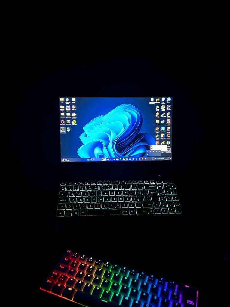 kutulu Gamingg Laptopp Acillll - 2