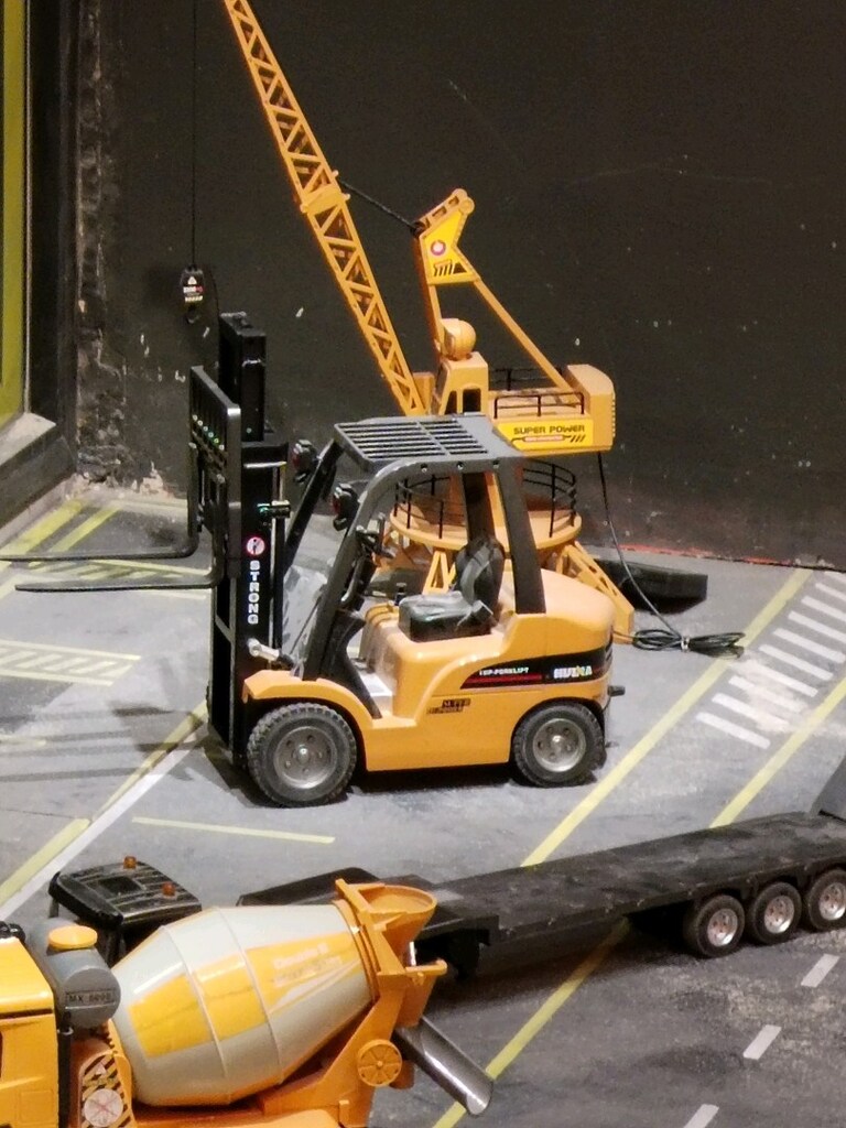 die cast folklift - 2