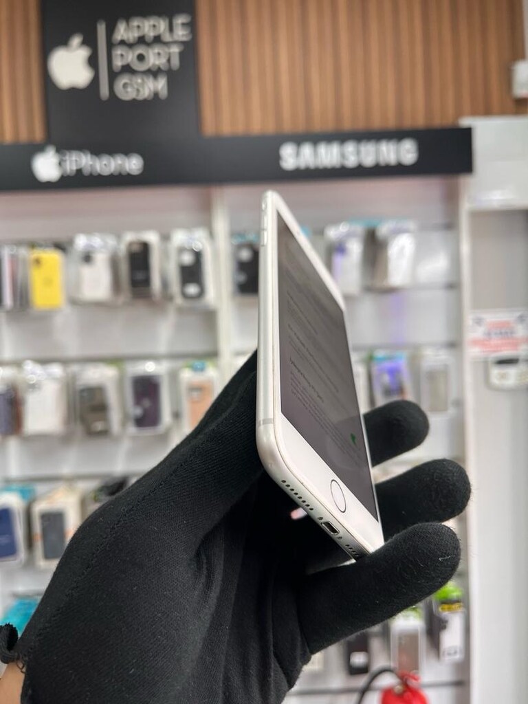 iPhone 8 plus - 3